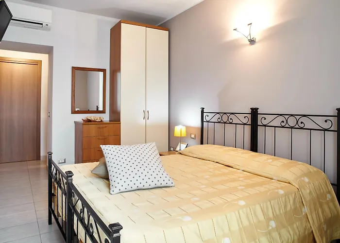 Antico Borgo Lägenhetshotell Bergamo